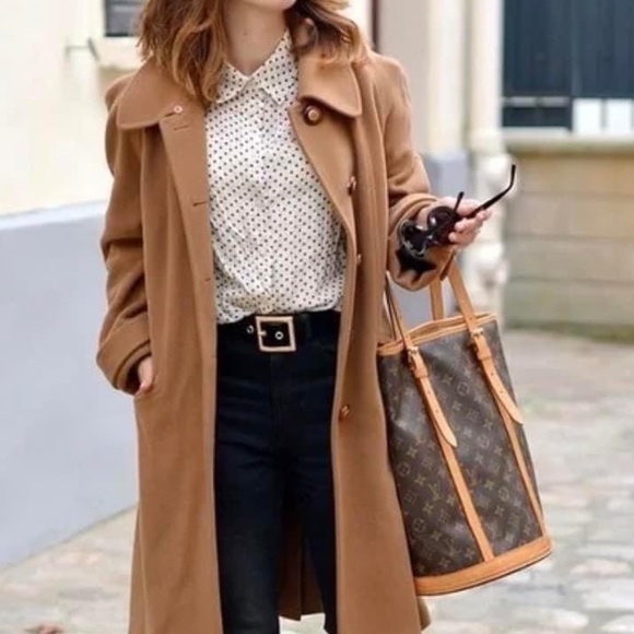 Louis Vuitton Handbags - Louis Vuitton Bucket GM Brown Monogram Bag